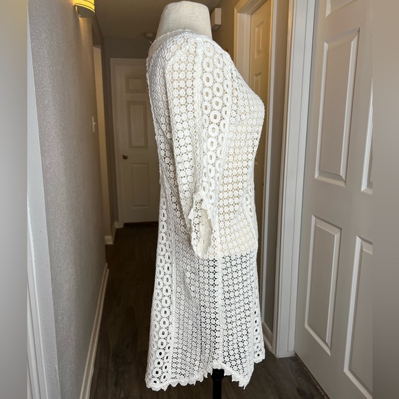 FARM Rio White Crochet Cover-Up | Floral Openwork Boho Beach Dress Scalloped Hem - Picture 4 of 7